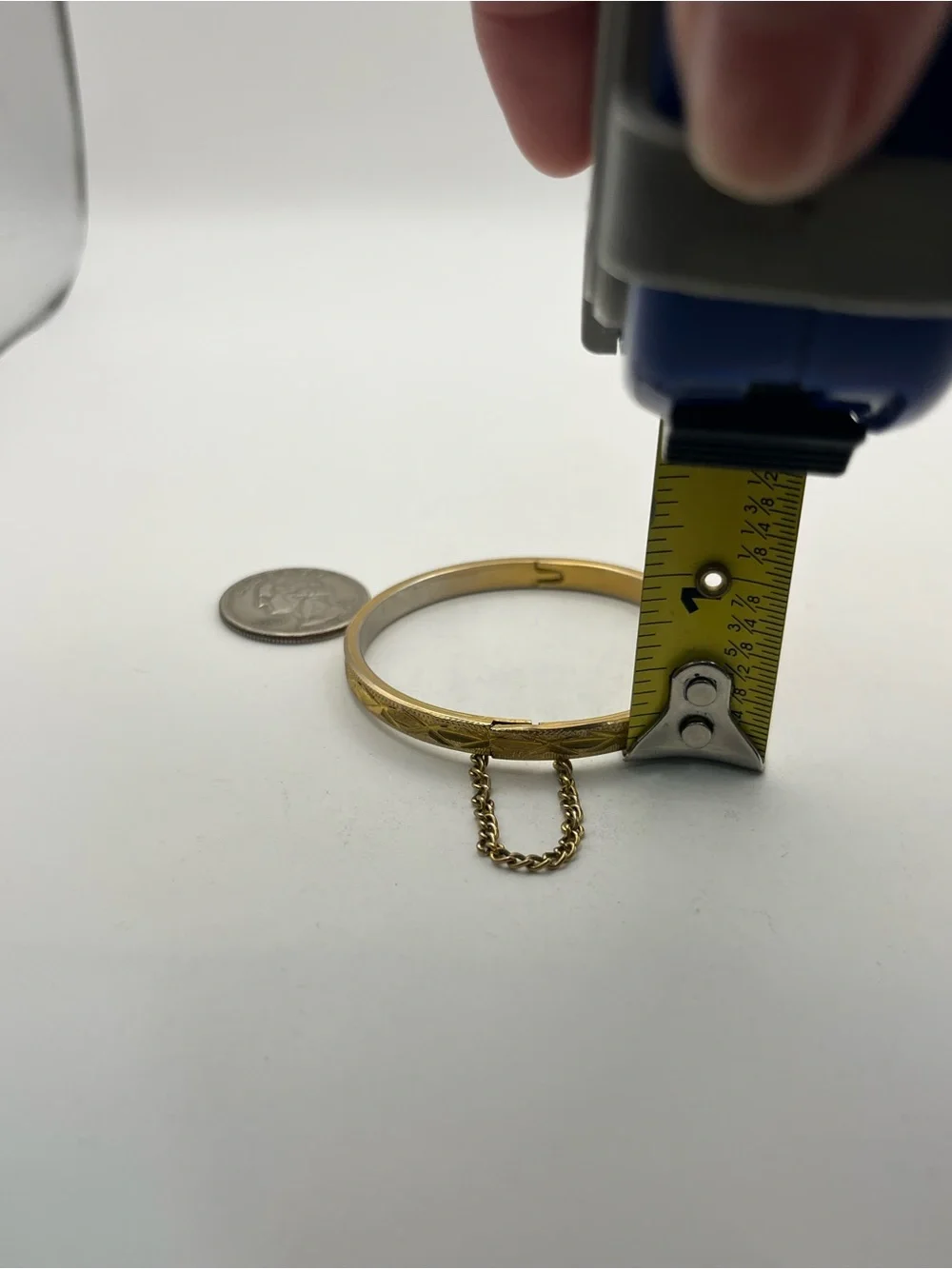 Etched design gold tone small child sized bangle bracelet vintage